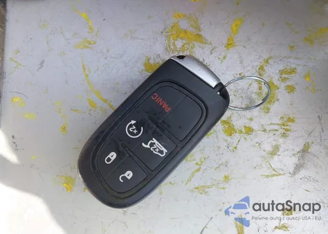 2019 Jeep Cherokee Limited 4X4 from USA, damaged, VIN 1C4PJMDX2KD377953